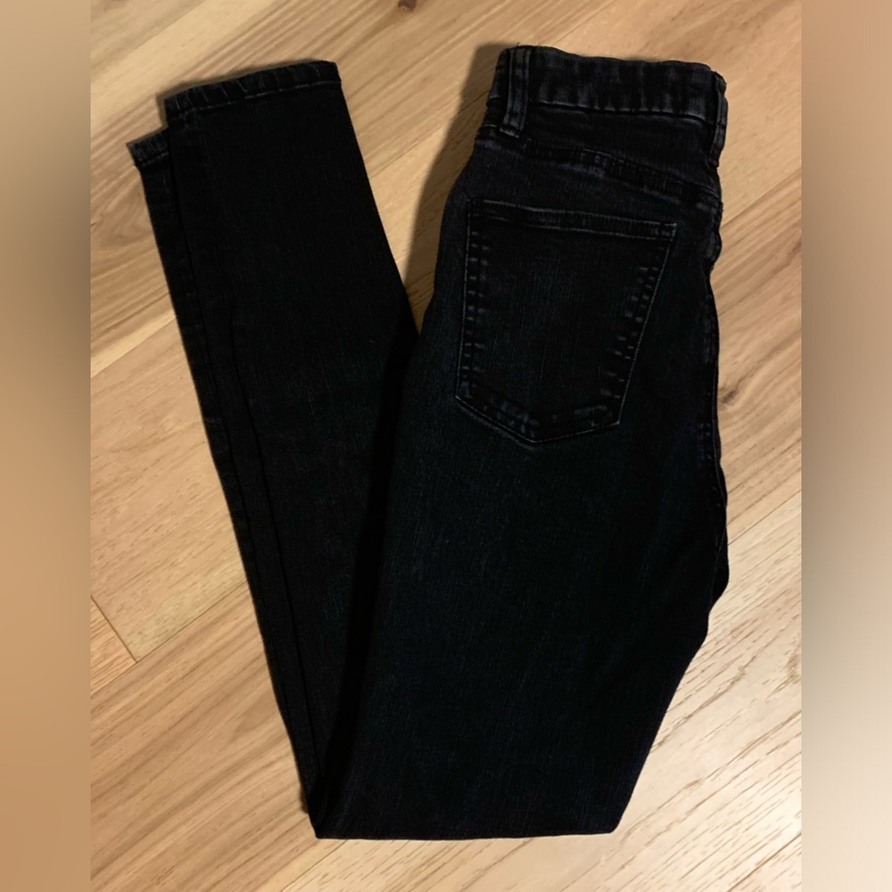 High waisted black jeans